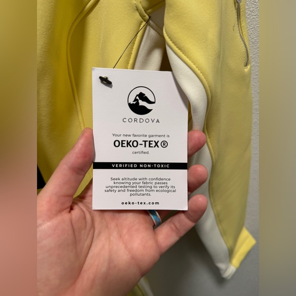New Condition: Cordova Ski Suit / Yellow / Size Large + Belt Bag - Picture 4 of 6
